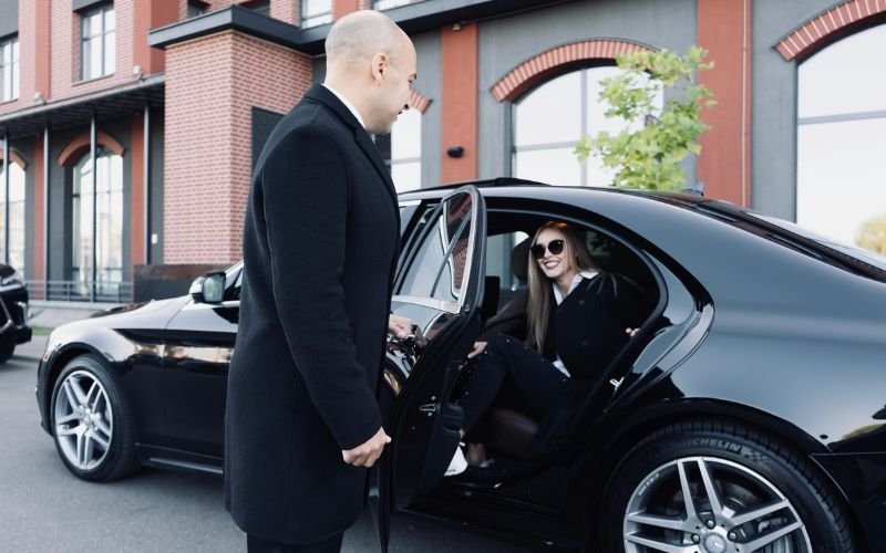 Chauffeur Airport Pick-Up Service London
