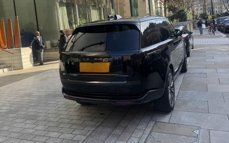 Private Range Rover Airport Pickup