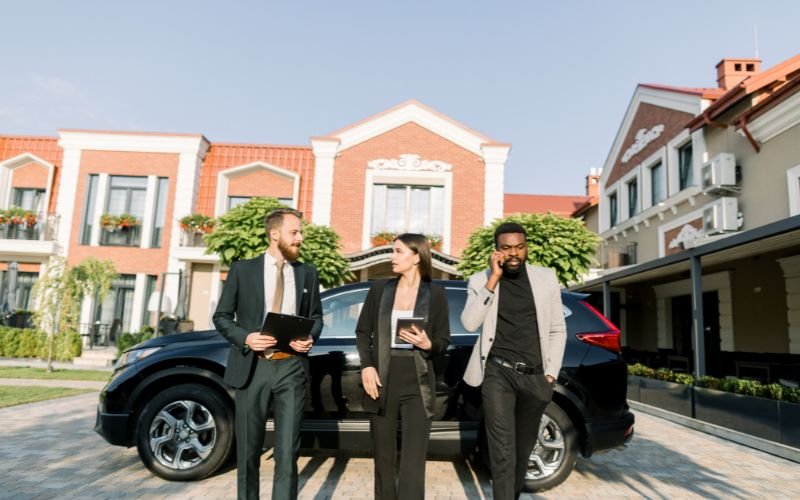 7-seater chauffeur service