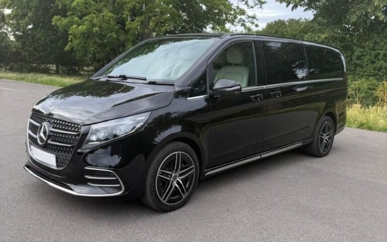 Ideal Mercedes V-Class Chauffeurs