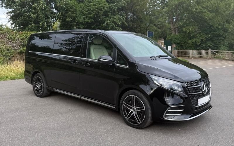 Luxury Airport Pickup Services in London