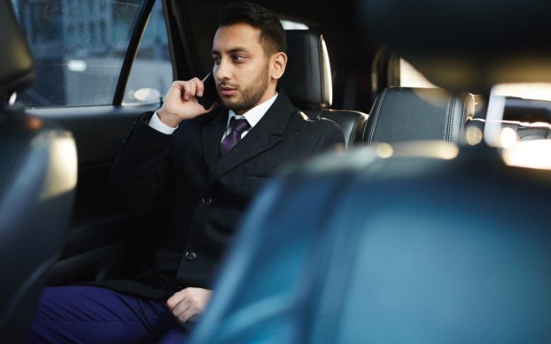 London Chauffeur vs Taxi